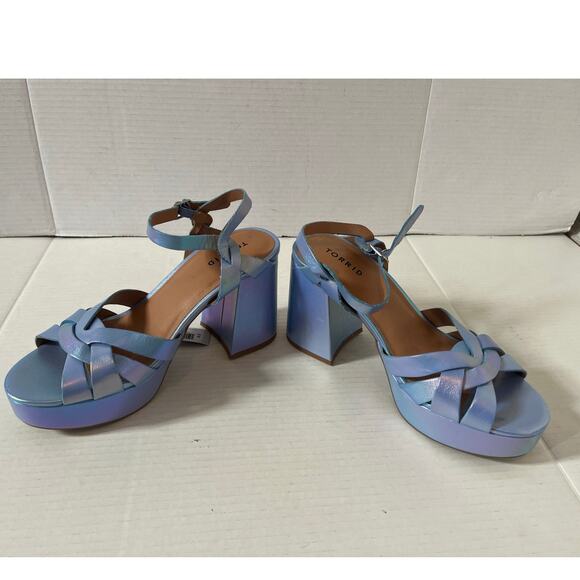 NWT Women's Torrid Blue/Purple Iridescent Strappy Chunky Heel Sandals Sz 8.5 - Picture 5 of 8